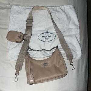 Prada Tessuto Re-Edition 2005 Crossbody Bag